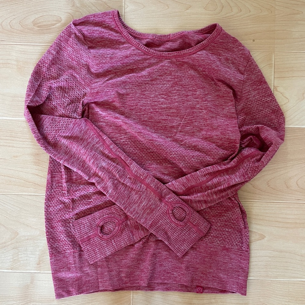 Lululemon Red Long Sleeve Top sz 4/6
